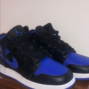 Jordan 1 Royal Blue Mids